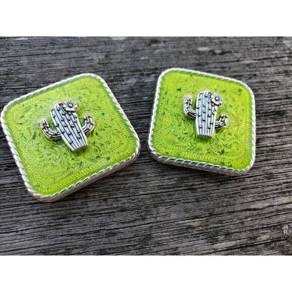 Glitter lime green cactus tack, cactus concho, custom conchos, screwback concho - Picture 3 of 4